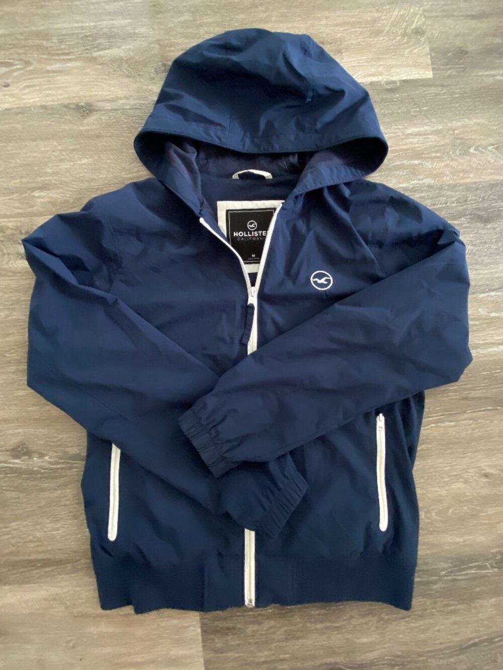 Hollister Men Navy Blue Hooded Windbreaker Jacket Size M